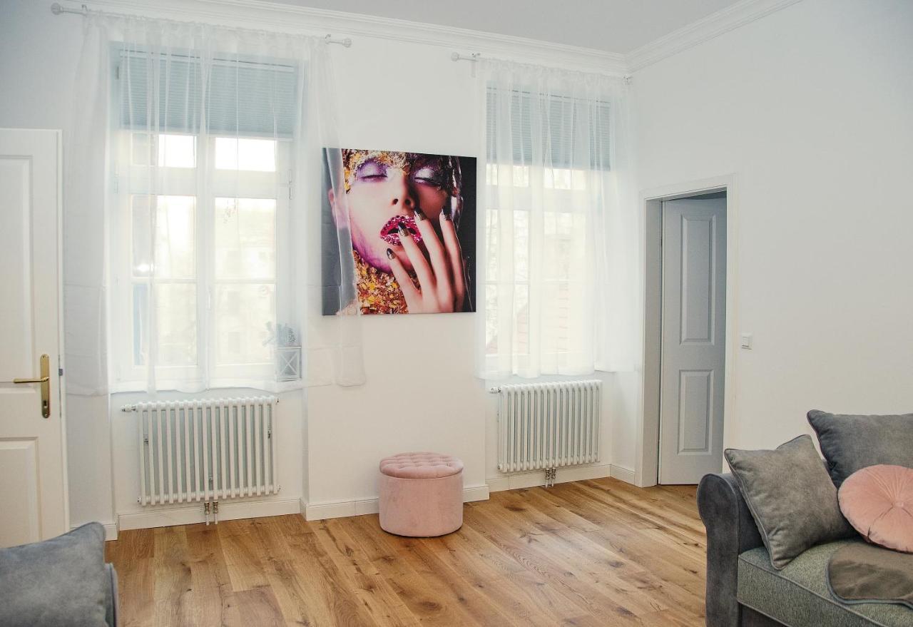 Pink Lotus Apartment 维也纳 外观 照片